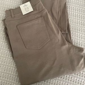 Chicos so slimming pant